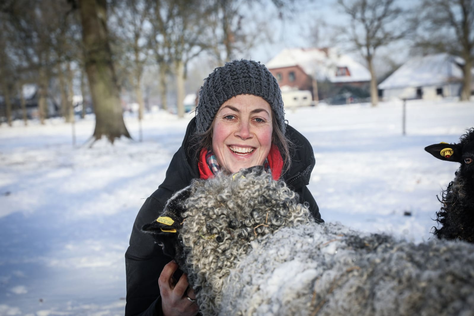 Catharina Seemann mit ihren Schafen
